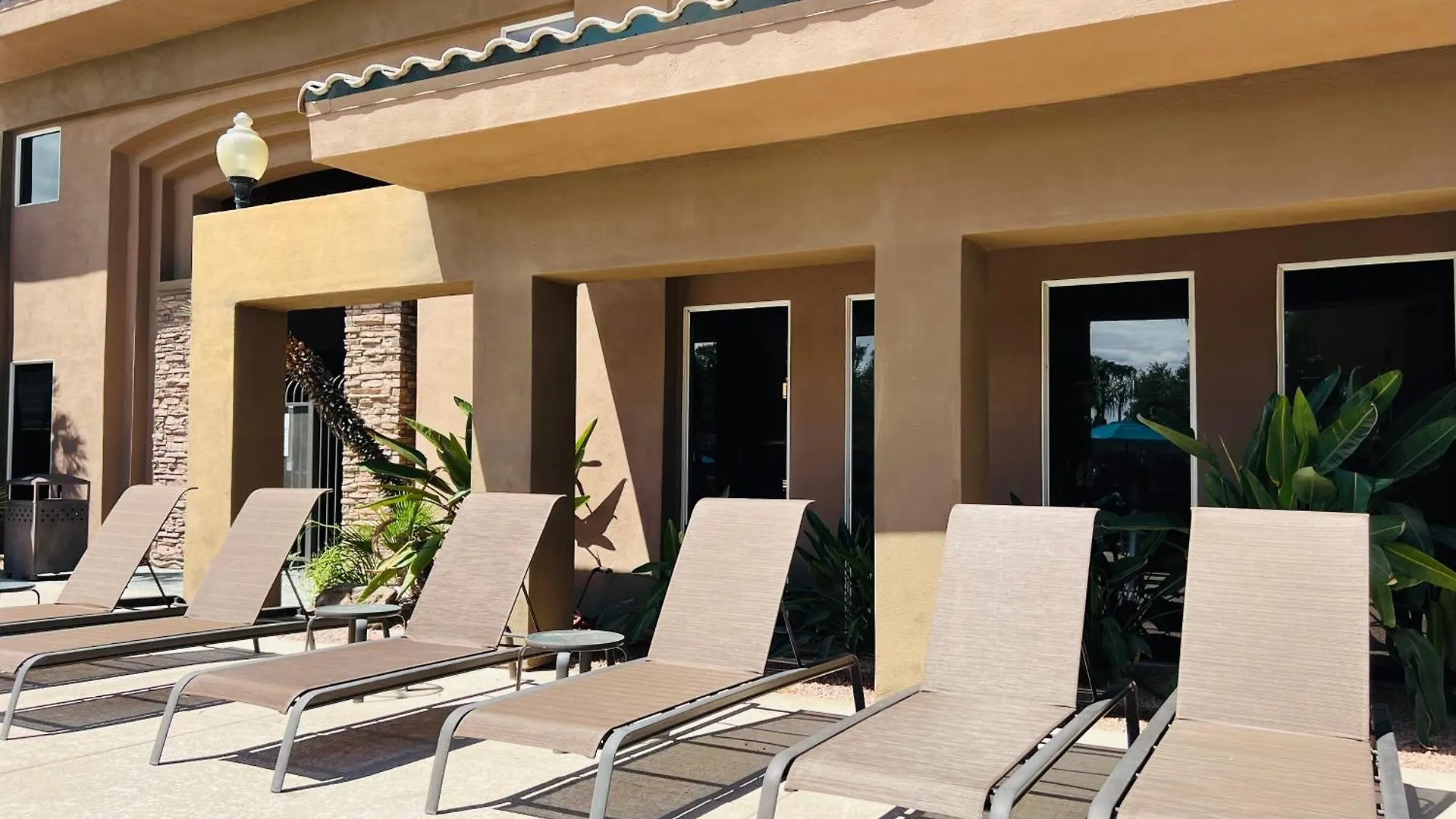 Ferienhaus At The Plaza Modern Resort-Style Condo 5069 Scottsdale