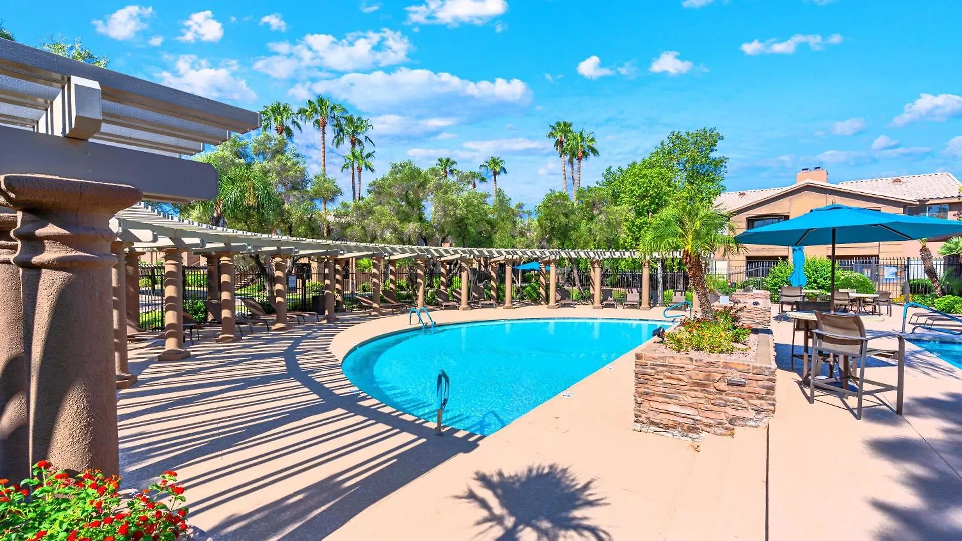 At The Plaza Modern Resort-Style Condo 5069 Scottsdale Ferienhaus